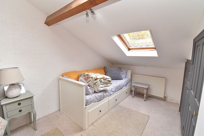 Bedroom- click for photo gallery